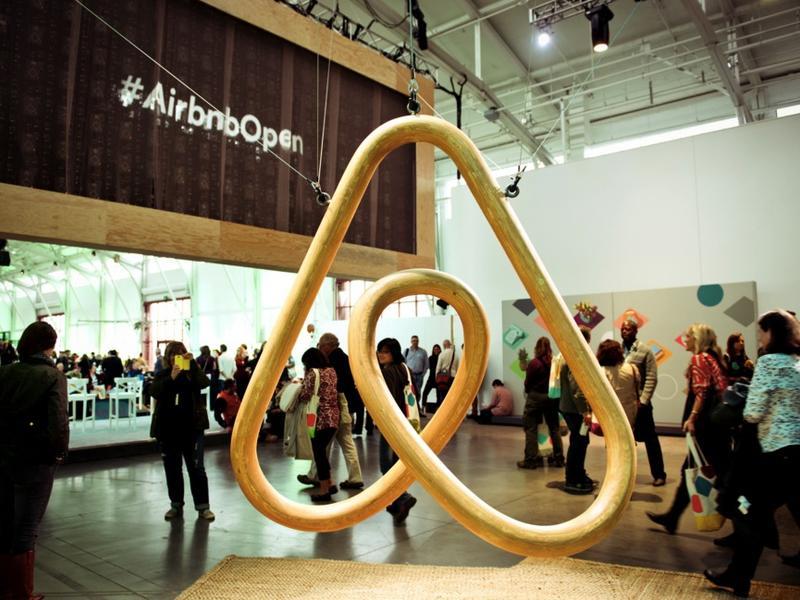Airbnb 要收购小猪短租？为发展中国业务开启买买买模式