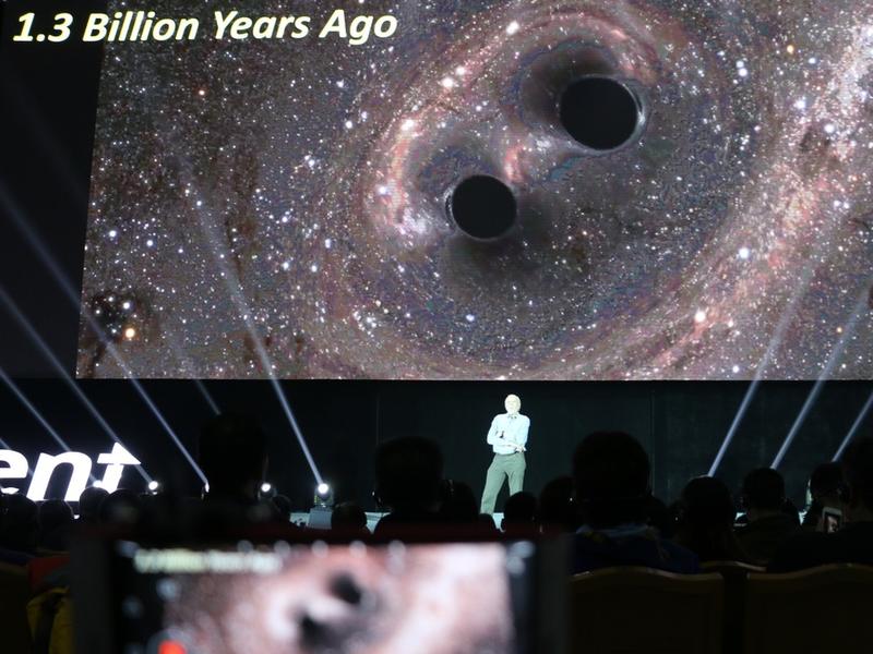 引力波、太空飞行、基因编程、人造蛋……这届腾讯WE大会让你看不到30年后的腾讯，但能看到人类未来