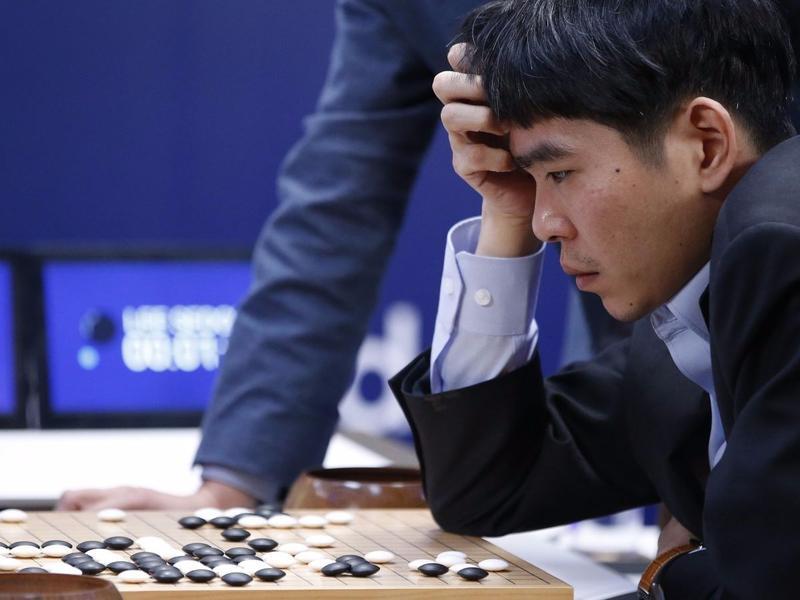 世界围棋排名莫名将AlphaGo等AI棋手删除，帮助李世石重返第五