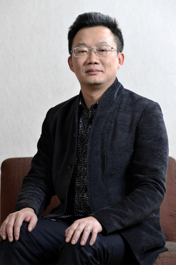 46岁,vivo创始人,总裁兼首席执行官六年前成立的智能手机生产商 vivo